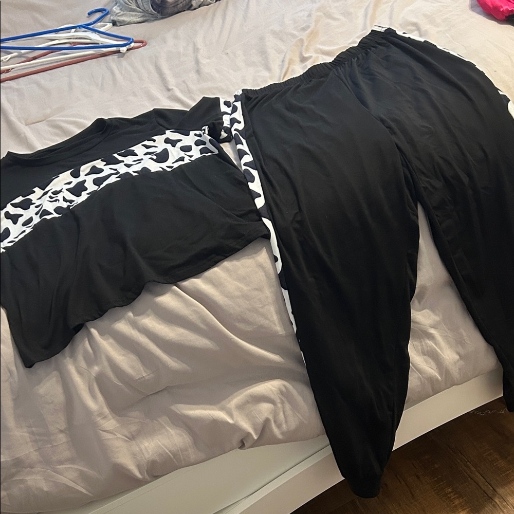 Black and White Animal Print Lounge Set